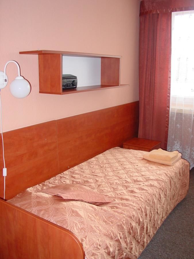 Отель Hotel Alf Краков